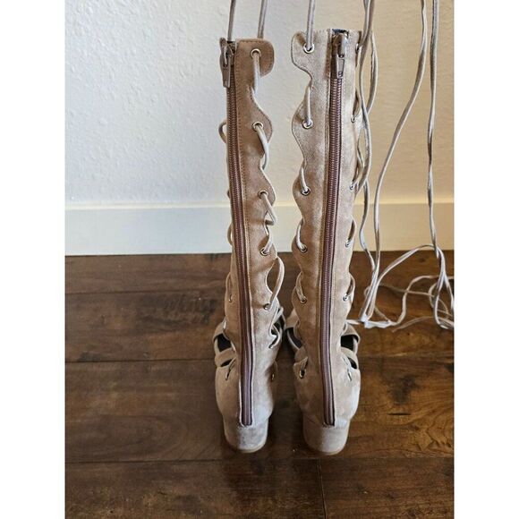 Jeffrey Cambell Bryndis Gladiator Sandal Genuine Suede Lace Up Taupe Sz 7 - Picture 5 of 9